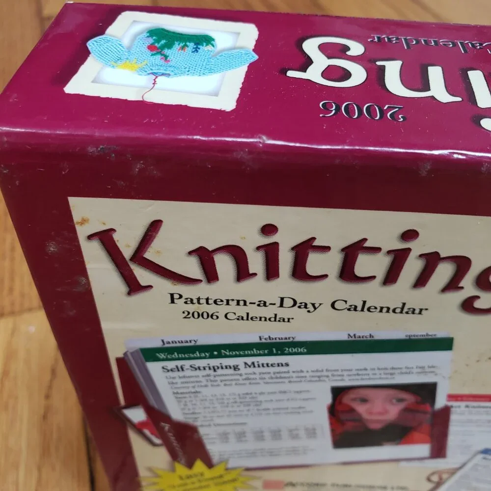 Knitting Pattern-a-Day Calendar 2006 Paulette Lane Craft Pattern Desk Calendar
